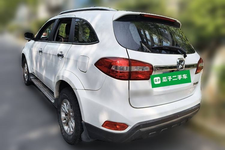 Used JMC Yusheng S350 2013 2.4T Automatic 2WD Diesel Luxury Edition 5 Seats