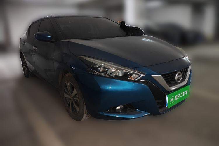 Used Nissan Lannia 2016 1.6L CVT Cool Edition Front Right 45 Deg