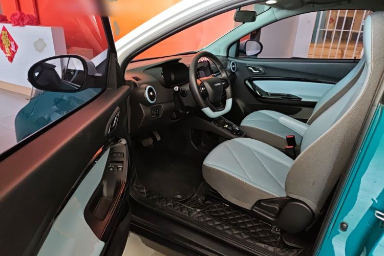 Used Chery QQ Little Ant 2022 Sweet Pink Edition Half-Sugar Version Lithium Iron Phosphate 30 kW 301 km Driver Seat