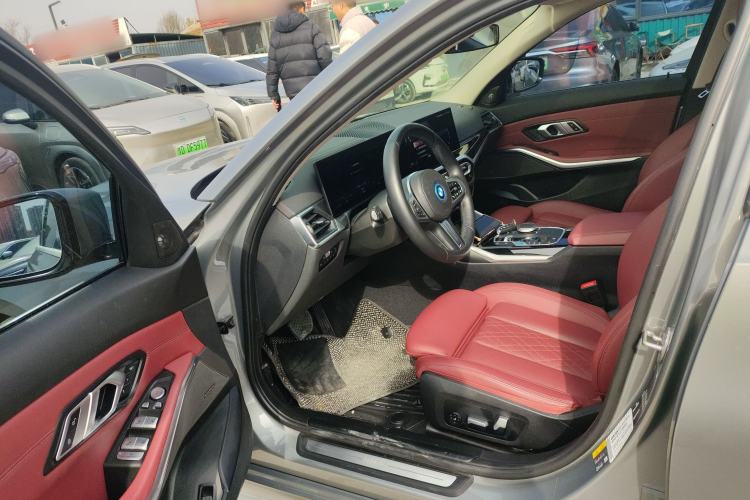 Used BMW i3 2022 eDrive 35 L