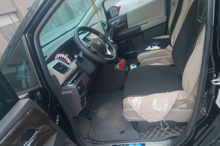 Used Honda Odyssey 2015 Revised 2.4L Luxury Edition Left Front Seat