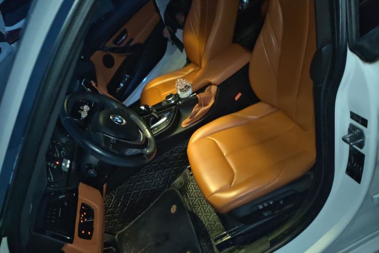 Used BMW 3 Series GT 2013 320i Leading Model