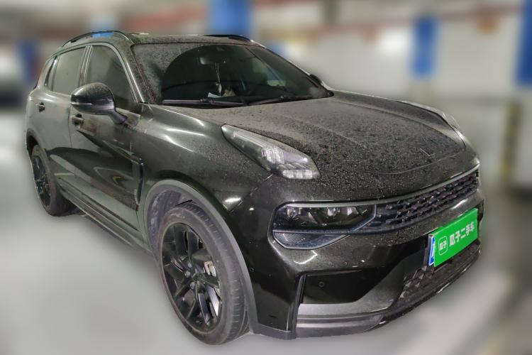 Used Lynk & Co 01 2021 2.0TD Four-Wheel Drive Dark Night Edition Front Right 45 Deg