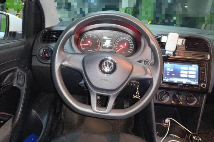 Used Volkswagen Polo 2014 1.4L Manual Fashion Edition Steering Wheel