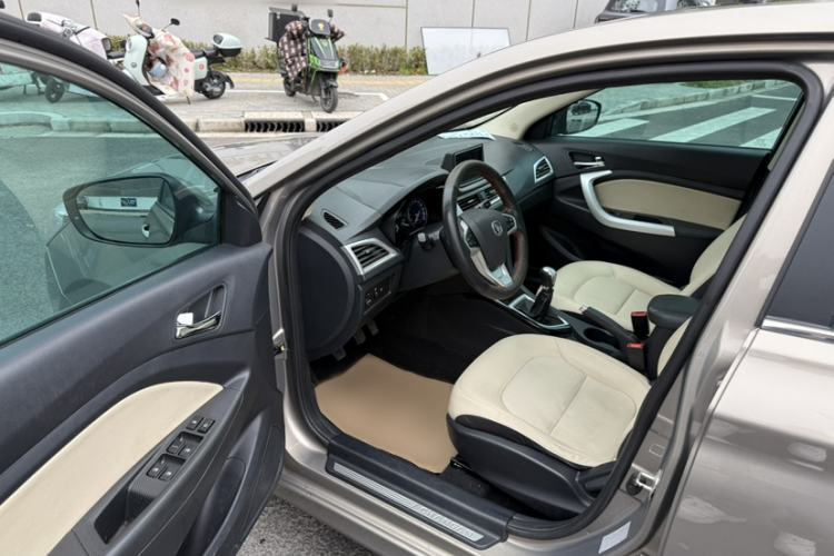 Used Changan Alsvin V7 2016 1.6L Manual Enjoyment Model China V Standard