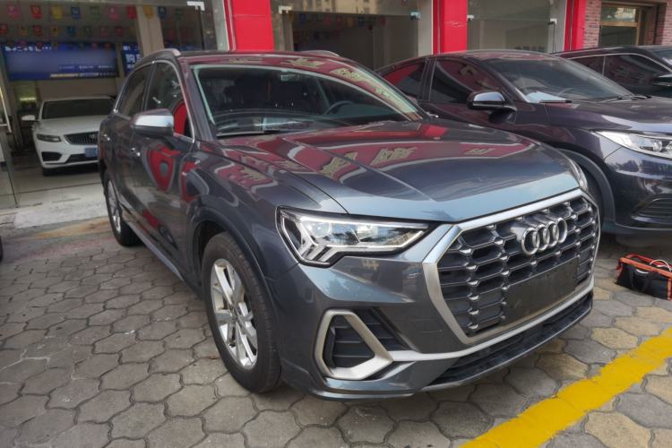Used Audi Q3 2019 35 TFSI Advanced Dynamic Edition
