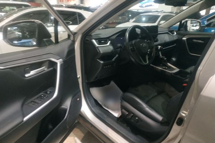 Used Toyota Wildlander 2023 Dual-Motor 2.5L E-CVT Four-Wheel Drive Prestige Edition
