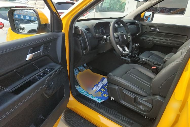 Used JMC DaDao 2023 All-Purpose 2.3T Gasoline Manual Two-Wheel-Drive Standard Wheelbase Comfort Edition