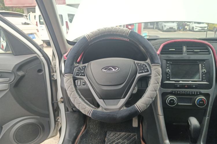 Used Chery Tiggo 3 2015 1.6L CVT ZhiShang Commemorative Edition
