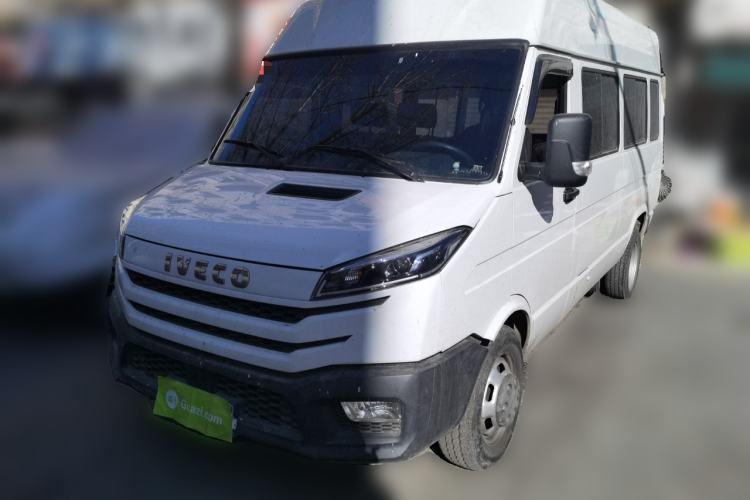 Used Iveco Daily 2023 2.5T A37M1 Long Wheelbase Mid-Height Dual-Tire Side-Sliding Doors 5–9 Seats