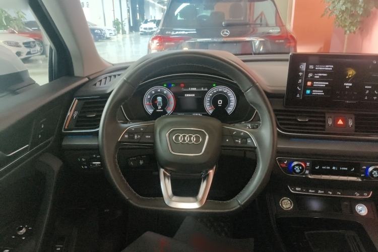 Used Audi Q5L 2022 40T Luxury Dynamic Model
