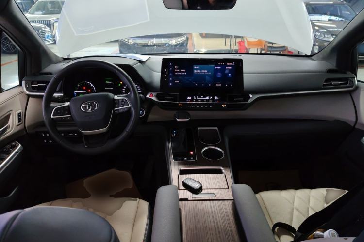 Used Toyota Granvia 2023 2.5L Hybrid Prestige PLUS Edition Center Console