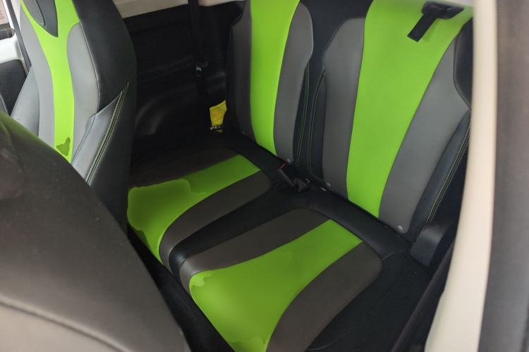 Used Roewe Clever 2021 302 km New Four-Seater Super-Efficient Version