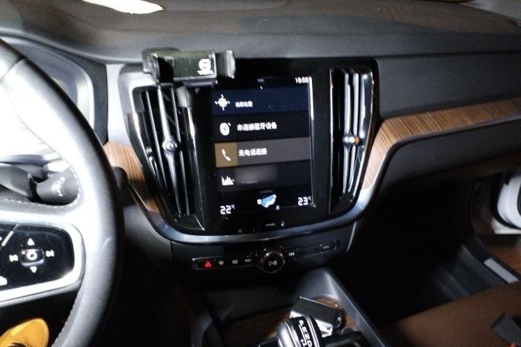 Used Volvo S60 2021 T4 Zhiyuan Luxury Edition Audio And AC Panel