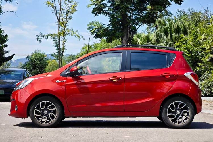 Used CHANGAN Benni 2015 1.4L IMT Luxury Version China IV Standard