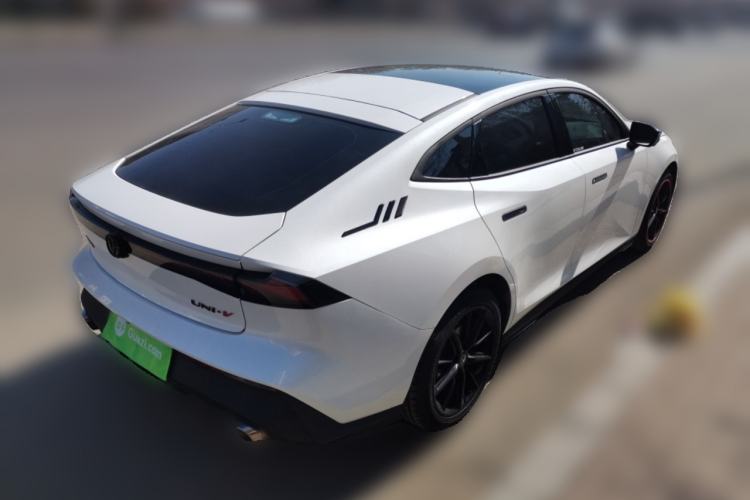 Used CHANGAN UNI-V 2023 1.5T Prestige Model Rear Right 45 Deg