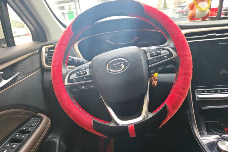Used GAC Trumpchi GS5 2019 235T Automatic Elite Edition Steering Wheel