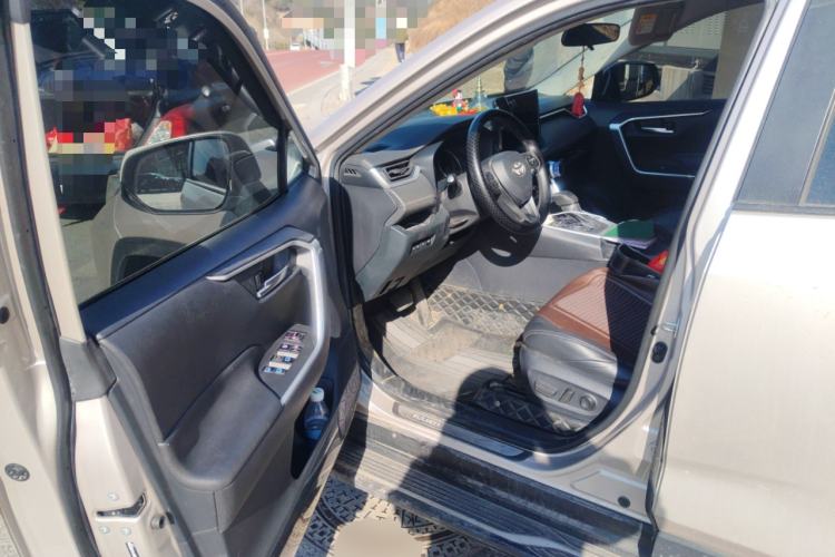 Used Toyota Wildlander 2020 Dual-Motor 2.5L E-CVT Four-Wheel Drive Luxury Edition