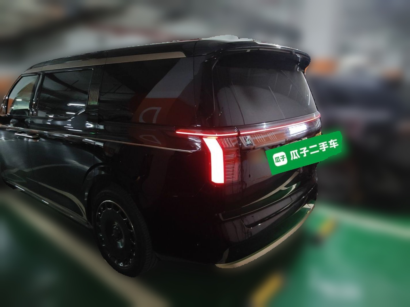 Zeekr 009 2024 GAC Trumpchi Heritage Edition — снимка 4