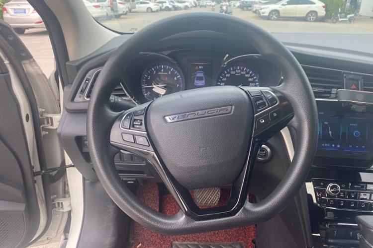 Used Venucia D60 2019 1.6L XL CVT Smart Connect Elite Edition