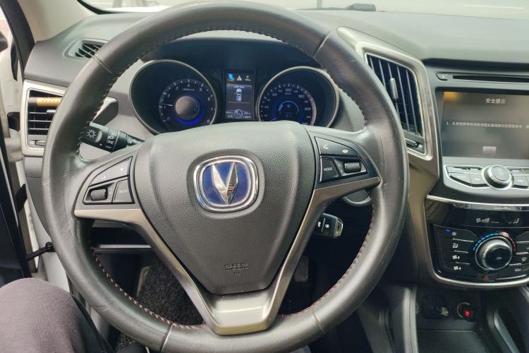 Used CHANGAN CS75 2014 2.0L Manual Luxury Version China IV Standard Steering Wheel