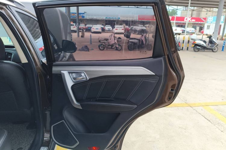 Used Geely Auto Vision X6 2016 1.8L Manual Luxury Model
