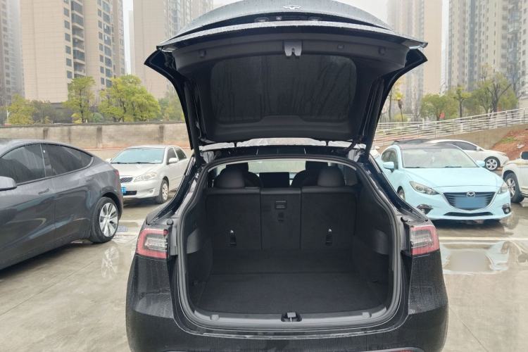 Used Tesla Model Y 2022 Rear-Wheel-Drive Version
