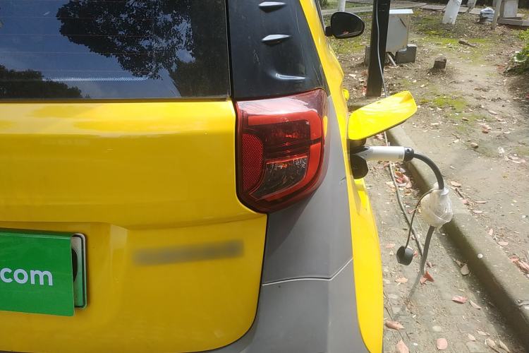 Used Chery QQ Little Ant 2021 150 000 Yuan "Ant Fan" Edition New Ant Cool Version Lithium-Ion Battery Exterior 3