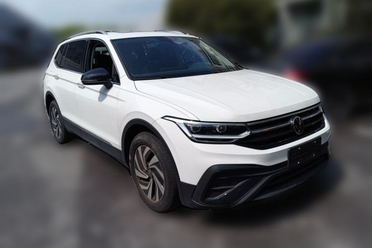 Used Volkswagen Tiguan L 2024 300TSI Automatic Two-Wheel Drive Smart Edition Front Right 45 Deg