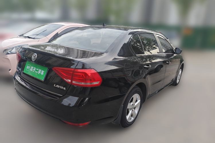 Used Volkswagen Lavida 2015 1.6L Manual Fashion Edition Rear Right 45 Deg