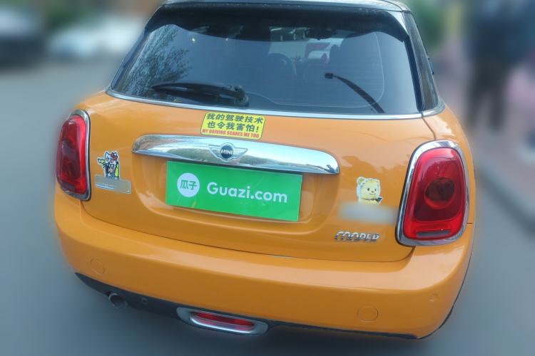 Used MINI 2015 1.5T COOPER Fun Five-Door Edition Rear