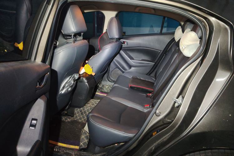 Used Mazda Mazda 3 Axela 2016 Sedan 1.5L Automatic Comfort Model