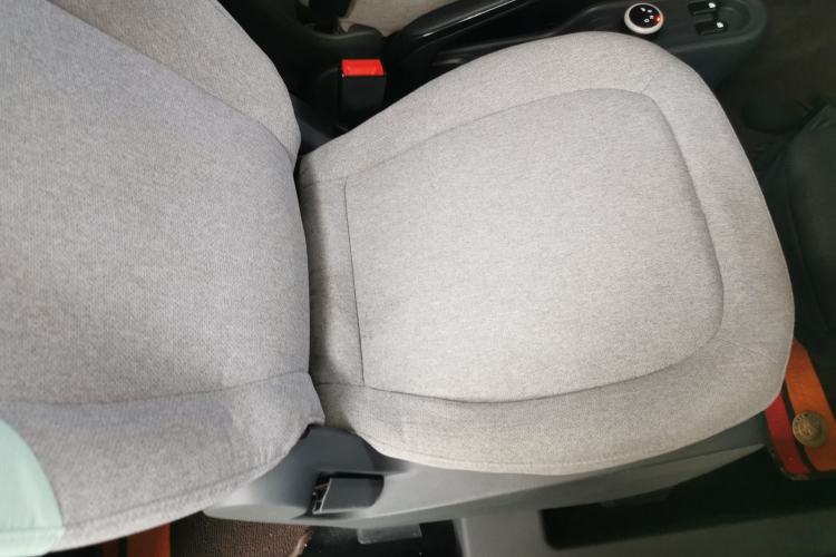 Used Wuling Hongguang MINIEV 2022 Macaron Premium Model – Lithium Iron Phosphate Right Front Seat