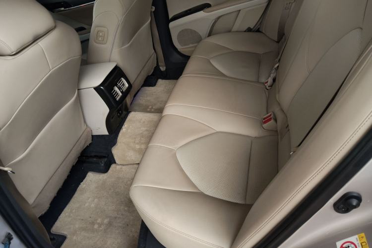 Used Toyota Camry 2018 2.0G Luxury Edition