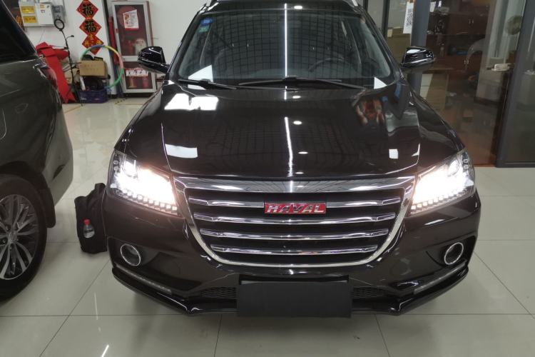 Used Haval H2 2018 Chuanxiang Edition Red Badge 1.5T Dual-Clutch Two-Wheel Drive ZhiShang Model
