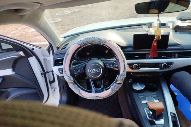 Used Audi A4L 2019 40 TFSI Fashion Edition China VI Emission Standard