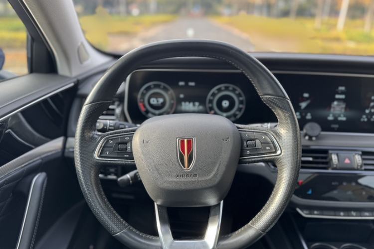 Used Hongqi HS5 2019 2.0T Smart Connect Flagship All-Wheel-Drive Version Steering Wheel