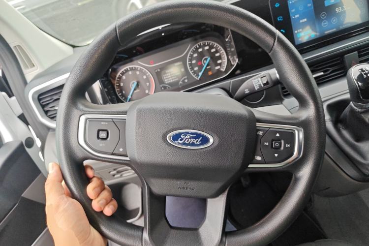 Used Ford Transit 2023 2.0T Gasoline Manual Multifunction Commercial Vehicle Short Wheelbase Low Roof 5/6 Seats