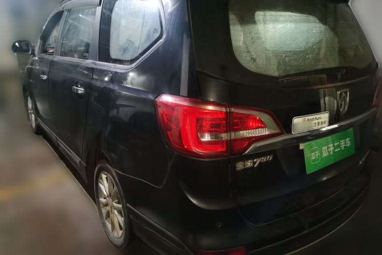 Used Baojun 730 2014 1.5L manual Comfort version 7 seats