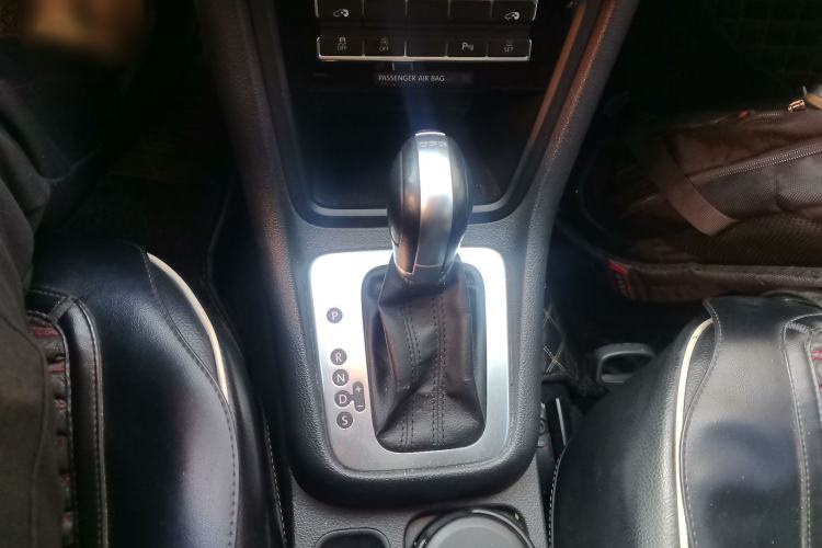 Used Volkswagen Sharan 2018 380TSI Comfort Edition 7-Seater Gear Lever