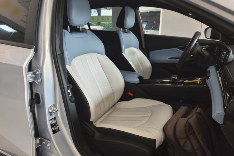 Used GAC Trumpchi EMPOW 2023 Shadow Leopard H Smart Hybrid Edition