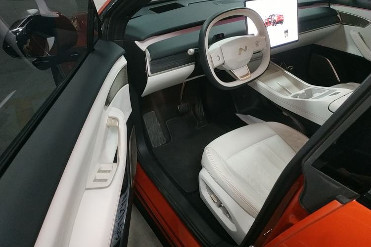 Used ONVO L60 2024 60 kWh Rear-Drive Version
