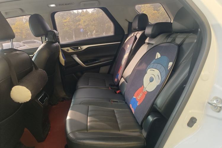 Used CHANGAN CS95 2019 2.0T Two-Wheel-Drive Luxury Version
