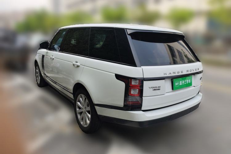 Used Land Rover Range 2017 3.0 SC V6 Vogue Extended Version Rear Left 45 Deg