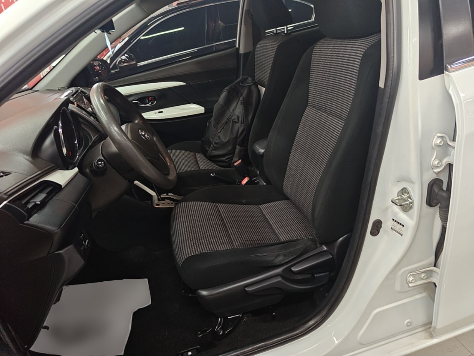 Interior delantero