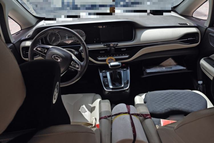 Used GAC Trumpchi M6 2019 270T Automatic Luxury Edition (7-seater) China V Standard Center Console