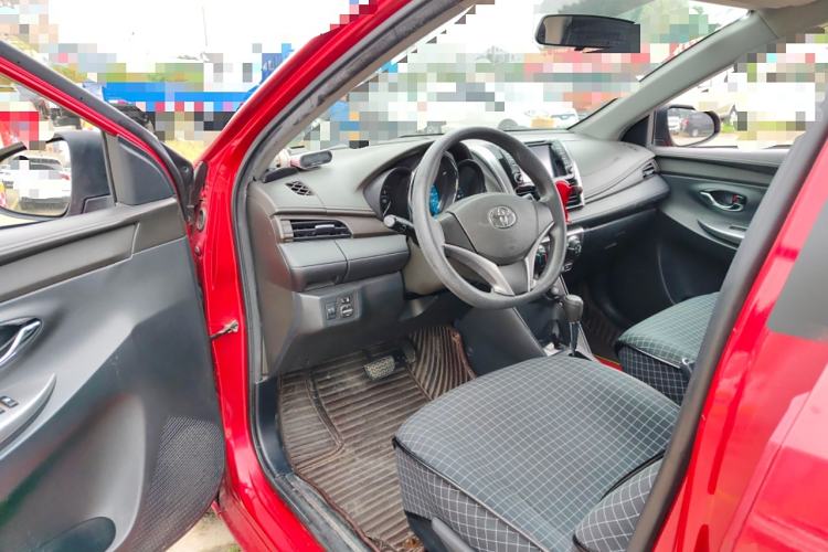 Used Toyota YARiS L Zhi Xuan 2015 1.5E Automatic Charm Edition