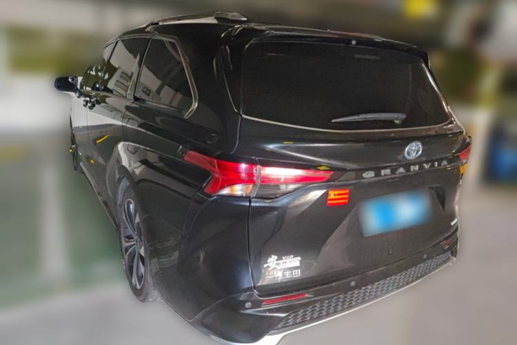 Used Toyota Granvia 2022 2.5L Hybrid Prestige Edition Rear Left 45 Deg