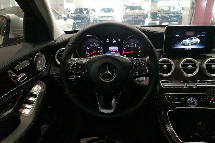 Used Mercedes-Benz C-Class 2015 C 200 L