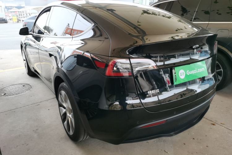 Used Tesla Model Y 2021 Long-Range All-Wheel-Drive Version 3D7
